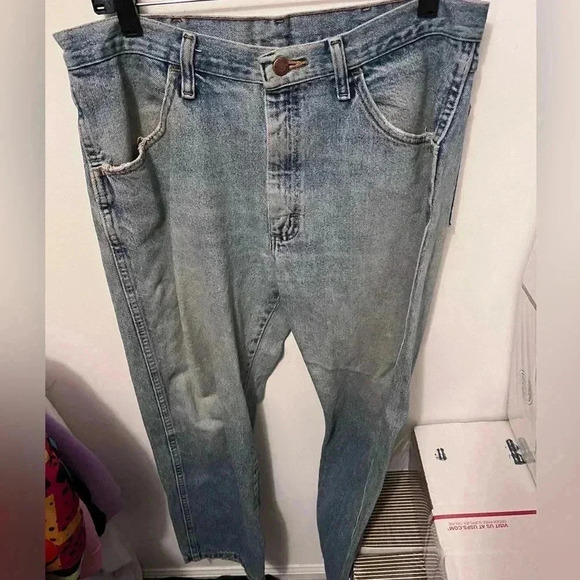 Light blue wash jeans - Picture 1 of 4